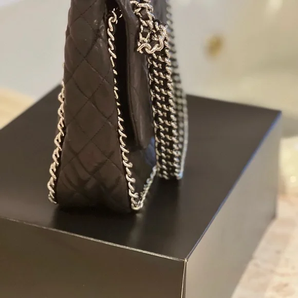 Chanel Bag - Picture 3 of 4